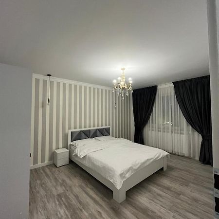 Ely Apartaments Borşa Exteriör bild