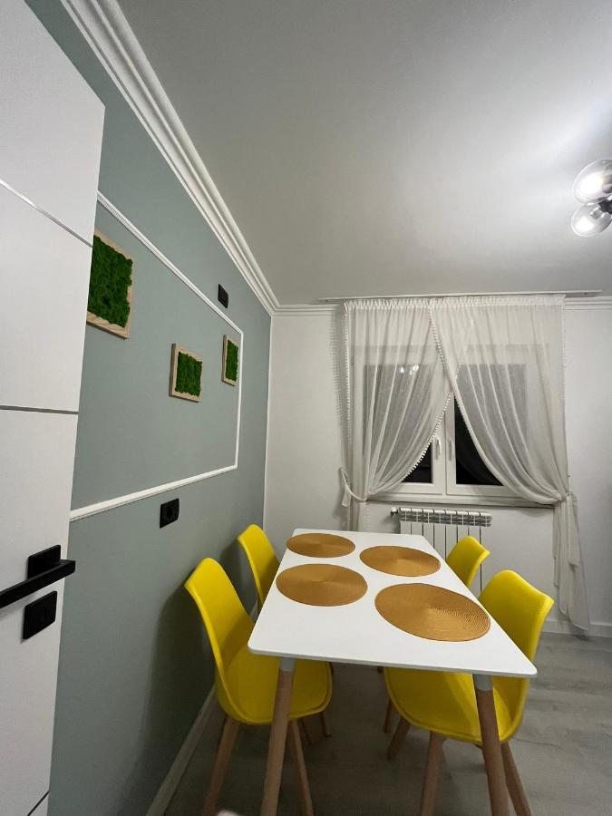 Ely Apartaments Borşa Exteriör bild