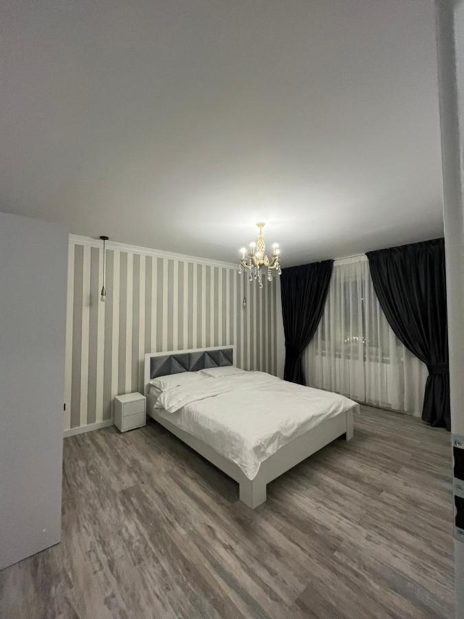 Ely Apartaments Borşa Exteriör bild